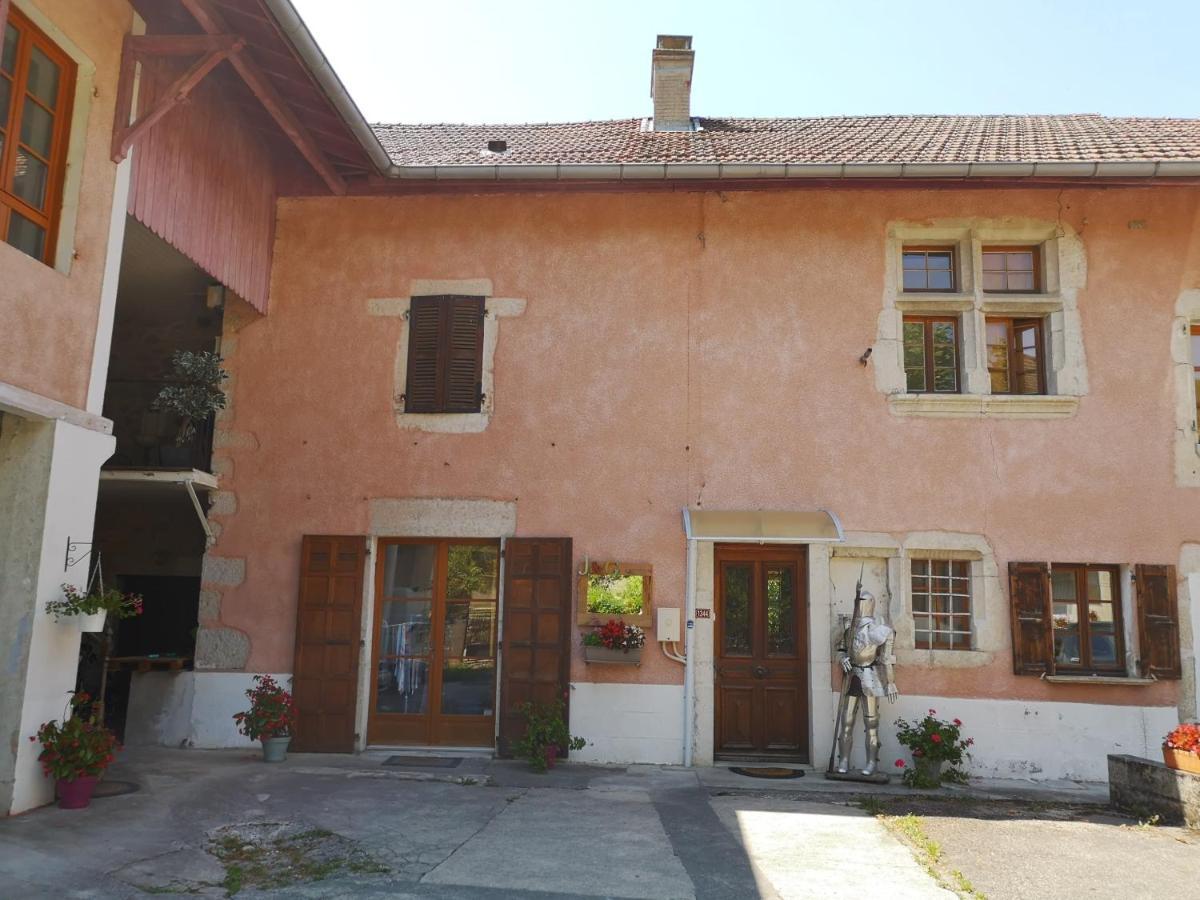 Maison Maliga J&G House Saint-Pierre-de-Curtille Exteriör bild